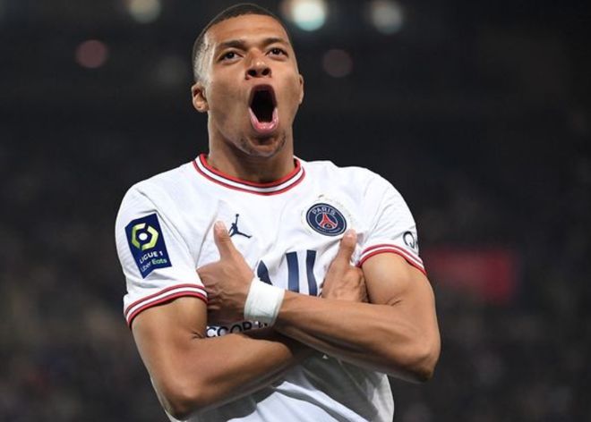 轻取公牛！杜兰特28+10，史密斯救命8分，火箭该让雨姐首发了