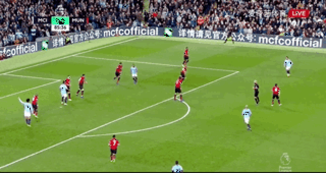 西亚卡姆30+14鲍尔33+8 步行者胜黄蜂止13连败