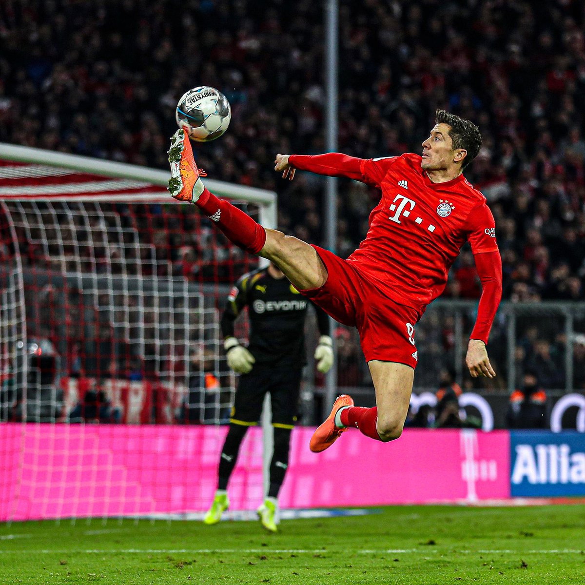 德甲最新积分战报法兰克福绝平无力追上药厂拜仁