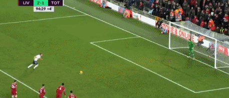 TA：坎塞洛渴望重返巴萨，但后者并不认为他是稳妥的引援选择