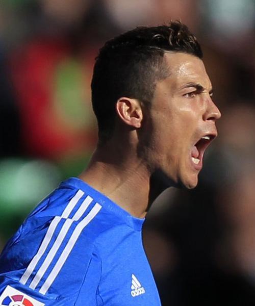 TheShy打出最强一战，Rookie细节单杀，IG全程碾压，完成重要复仇